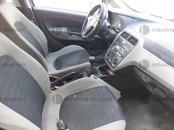 7#8924 Autovettura Fiat Punto in vendita - foto 5