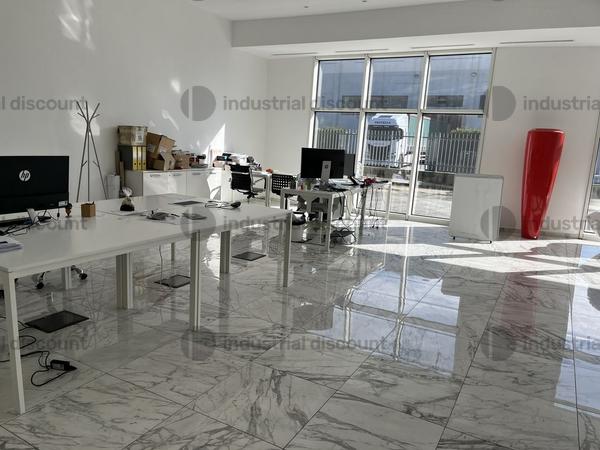 1#8925 Piccole attrezzature da officina e arredi di design e uffici in vendita - foto 1