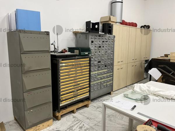 1#8925 Piccole attrezzature da officina e arredi di design e uffici in vendita - foto 28