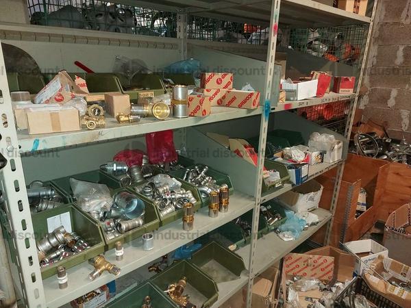 1#8926 Rimanenze di magazzino di materiale termoidraulico e altro in vendita - foto 59