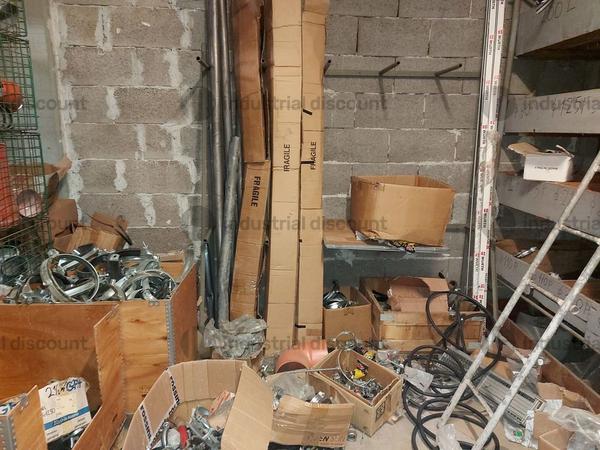 1#8926 Rimanenze di magazzino di materiale termoidraulico e altro in vendita - foto 60