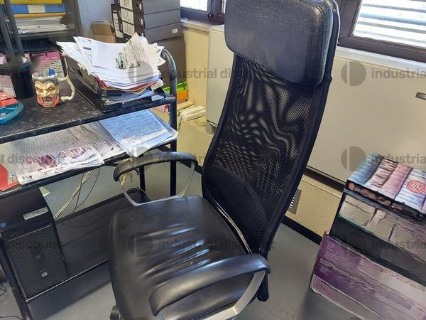 2#8926 Arredamento da uffcio in vendita - foto 17