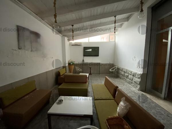 1#8929 Arredamento e attrezzature da bar in vendita - foto 6