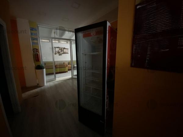 1#8929 Arredamento e attrezzature da bar in vendita - foto 10