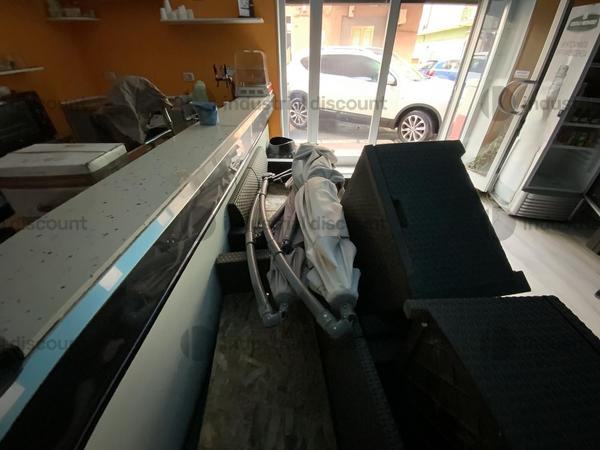 1#8929 Arredamento e attrezzature da bar in vendita - foto 36
