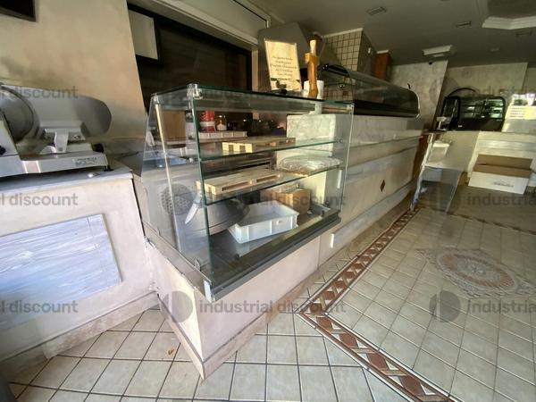 2#8929 Arredamento e attrezzature da pizzeria in vendita - foto 1