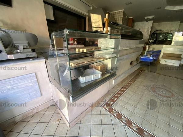 2#8929 Arredamento e attrezzature da pizzeria in vendita - foto 2