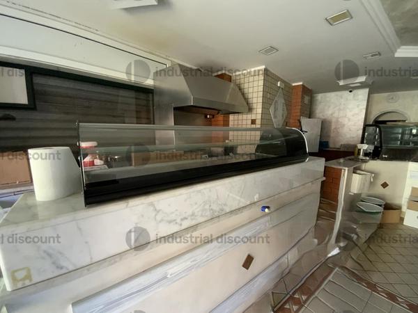 2#8929 Arredamento e attrezzature da pizzeria in vendita - foto 3