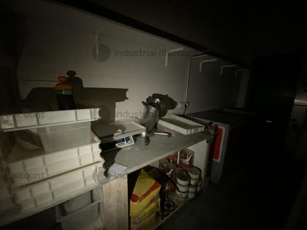 2#8929 Arredamento e attrezzature da pizzeria in vendita - foto 29