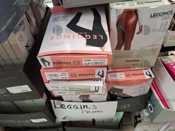 21#8933 Leggins e Guaine collant premaman in vendita - foto 9