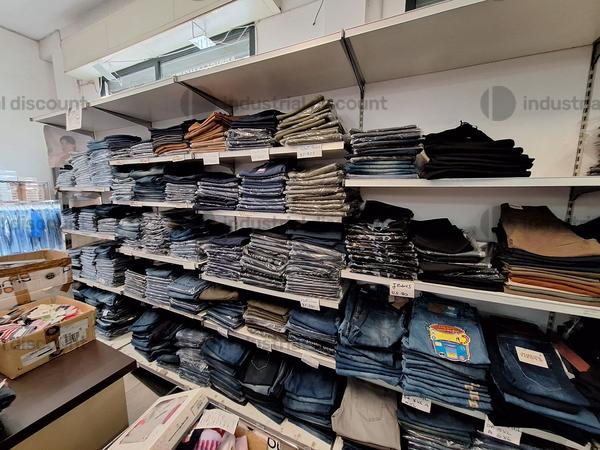 3#8933 Pantaloni e Jeans in vendita - foto 2