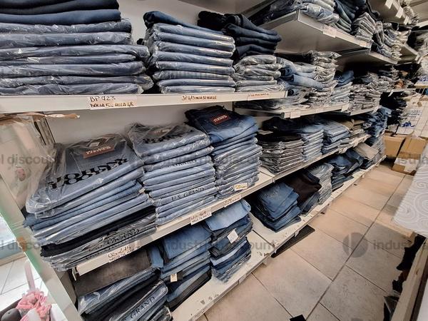 3#8933 Pantaloni e Jeans in vendita - foto 3