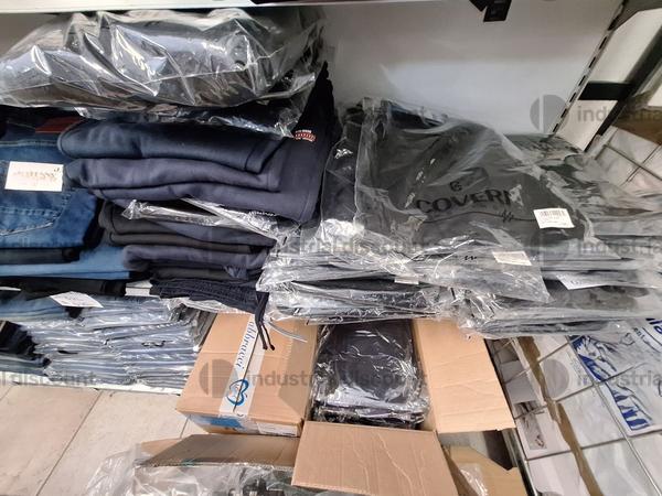 3#8933 Pantaloni e Jeans in vendita - foto 15