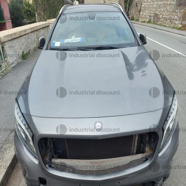 1#8950 Autovettura Mercedes GLA in vendita - foto 2
