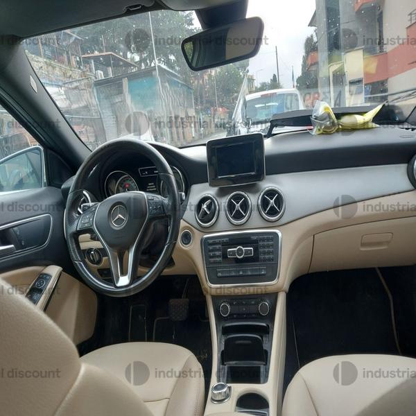1#8950 Autovettura Mercedes GLA in vendita - foto 26