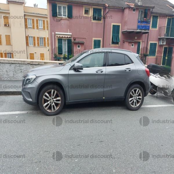 1#8950 Autovettura Mercedes GLA in vendita - foto 42