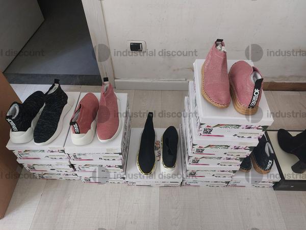 8#8952 Calzature e arredo ufficio in vendita - foto 8