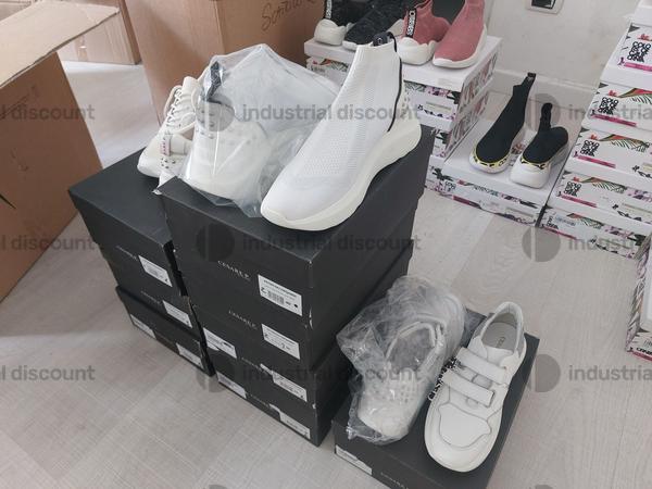 8#8952 Calzature e arredo ufficio in vendita - foto 9