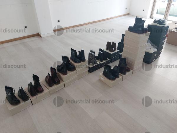 8#8952 Calzature e arredo ufficio in vendita - foto 16