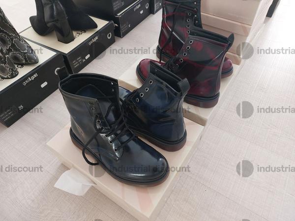 8#8952 Calzature e arredo ufficio in vendita - foto 25