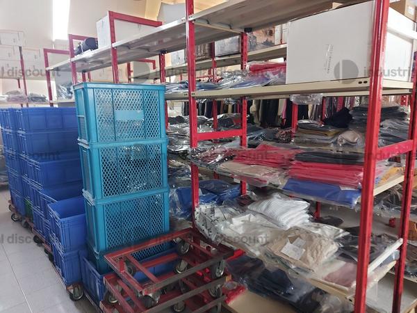 1#8960 Capi abbigliamento da donna in vendita - foto 4