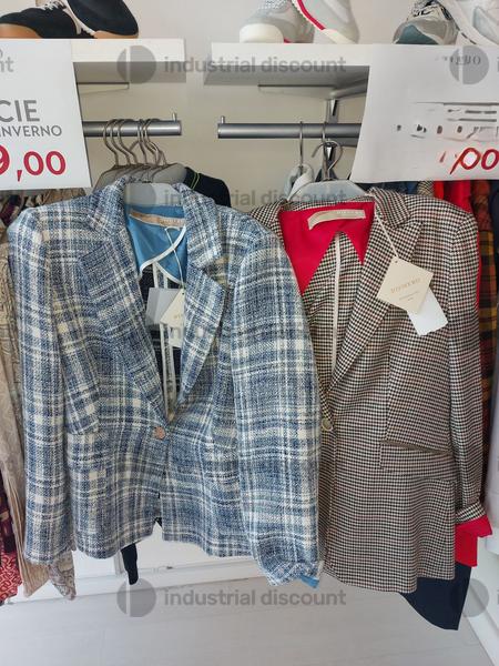 1#8960 Capi abbigliamento da donna in vendita - foto 33