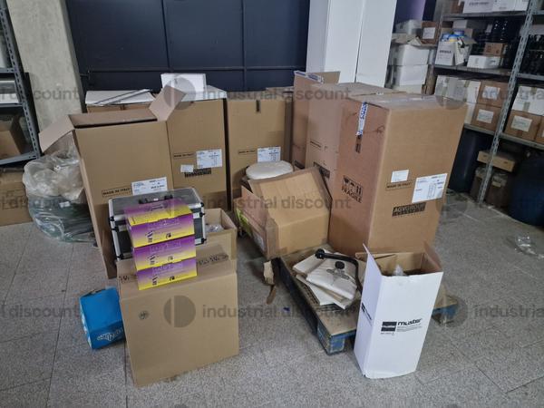 2#8966 Prodotti per parrucchieri ed estetista in vendita - foto 4
