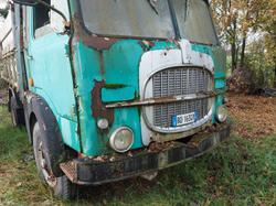 Autocarro Fiat F642