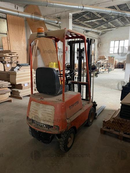 1#8971 Carrello elevatore Toyota in vendita - foto 2