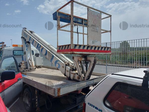 58#8980 Autocarro con piattaforma aerea in vendita - foto 2