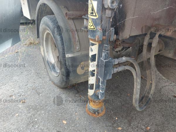 58#8980 Autocarro con piattaforma aerea in vendita - foto 3