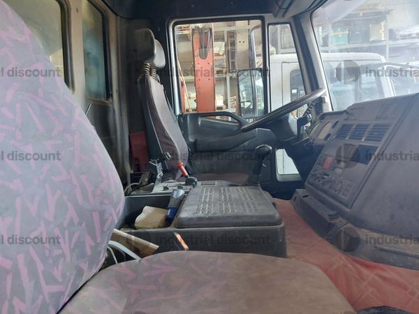 60#8980 Autocarro Iveco Magirus380E in vendita - foto 9