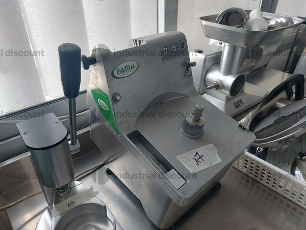 2#8982 Attrezzatura e cucina per attività di ristorazione in vendita - foto 37