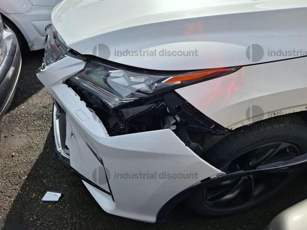 2#8998 Autovettura Lexus in vendita - foto 2