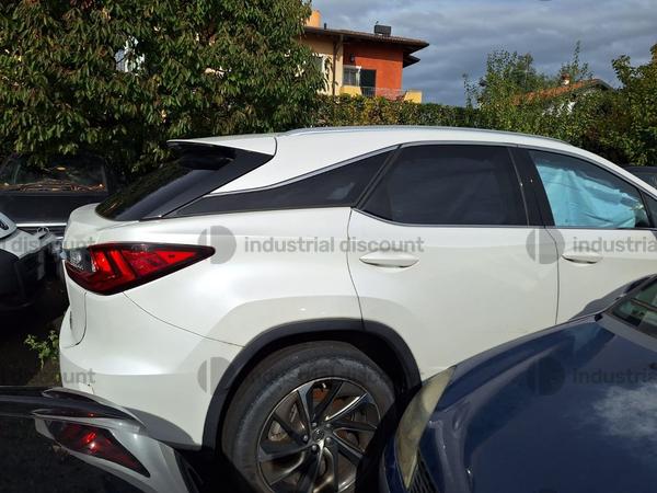 2#8998 Autovettura Lexus in vendita - foto 5