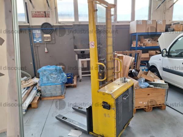 1#9000 Macchinari veicoli e attrezzature per lavorazioni meccaniche comprensive di presse per stampaggio plastica in vendita - foto 22