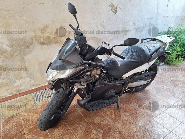 2#9023 Motociclo Honda NC750D in vendita - foto 1