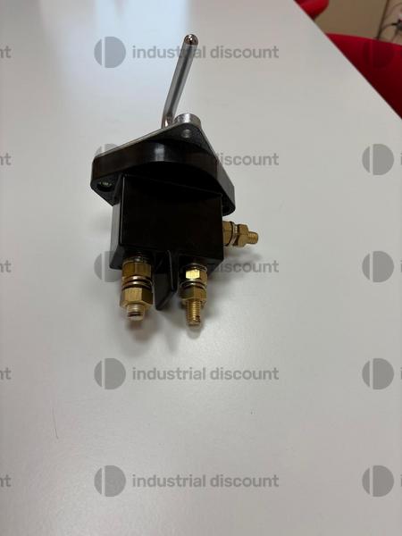 4#9042 Deviatori staccabatterie Iveco 
e Valvole per spurgo condensa Bosch in vendita - foto 1