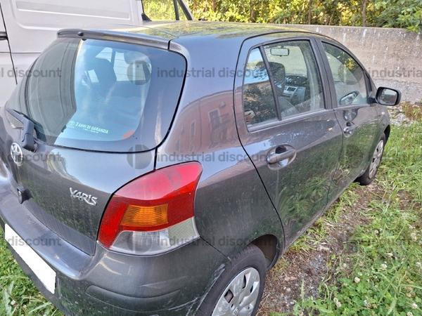 1#9058 Autovettura Toyota Yaris in vendita - foto 10