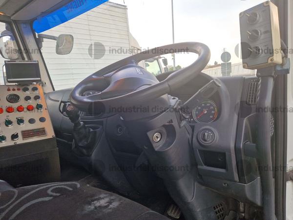18#9064 Spazzatrice Iveco Ts4b in vendita - foto 20