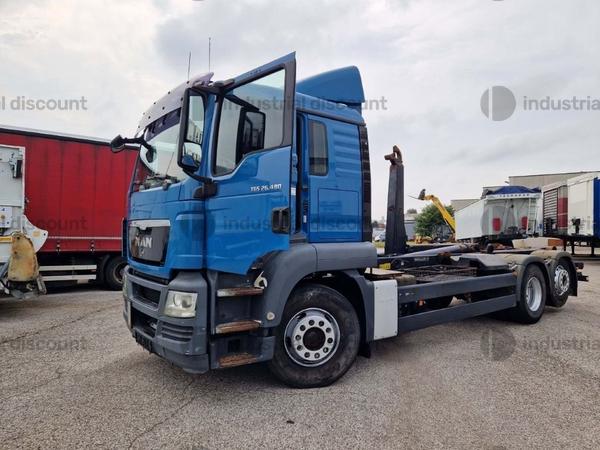 Autocarri in vendita