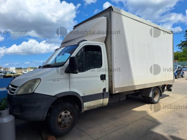 3#9076 Furgone Iveco Daily 35J15B in vendita - foto 1