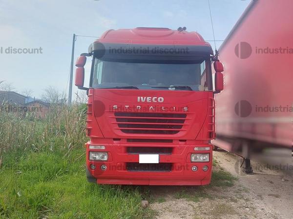 3#9114 Trattore stradale Iveco Magirus in vendita - foto 1