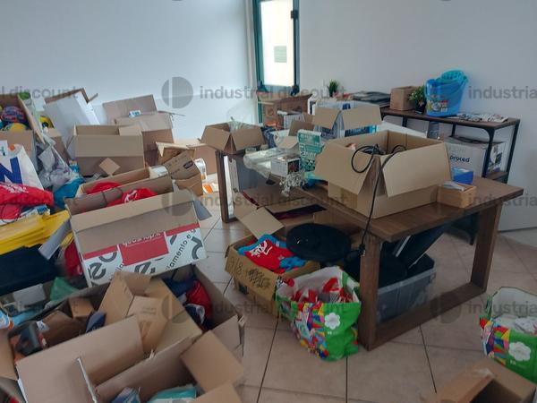 2#9123 Giochi vestiti ed accessori per campi estivi in vendita - foto 2