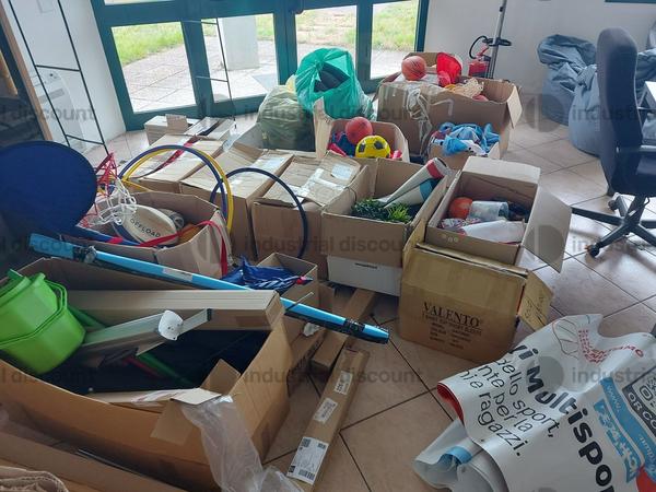 2#9123 Giochi vestiti ed accessori per campi estivi in vendita - foto 3