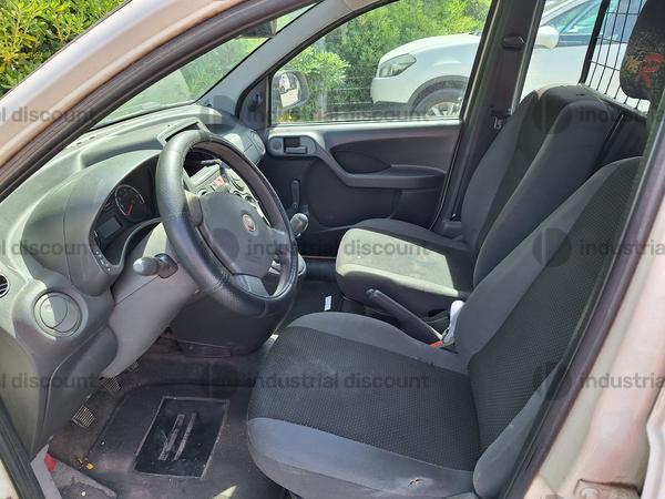 1#9124 Autocarro Fiat Panda Van in vendita - foto 3