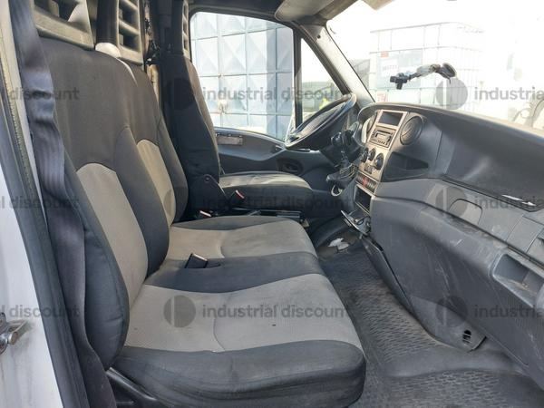 16#9138 Autocarro Iveco Daily in vendita - foto 11