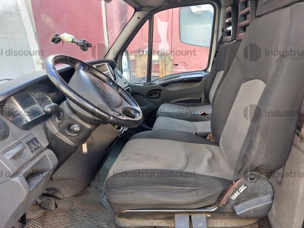 16#9138 Autocarro Iveco Daily in vendita - foto 13