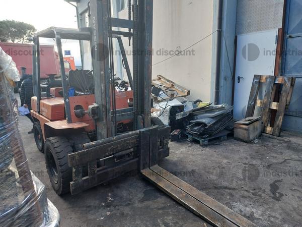 24#9138 Carrello elevatore in vendita - foto 4