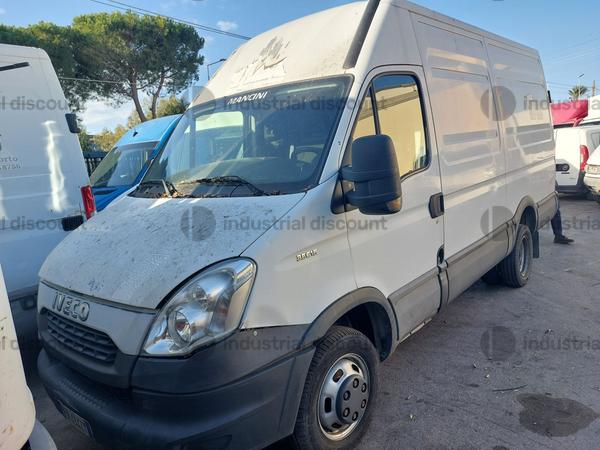 5#9138 Autocarro Iveco Daily in vendita - foto 1